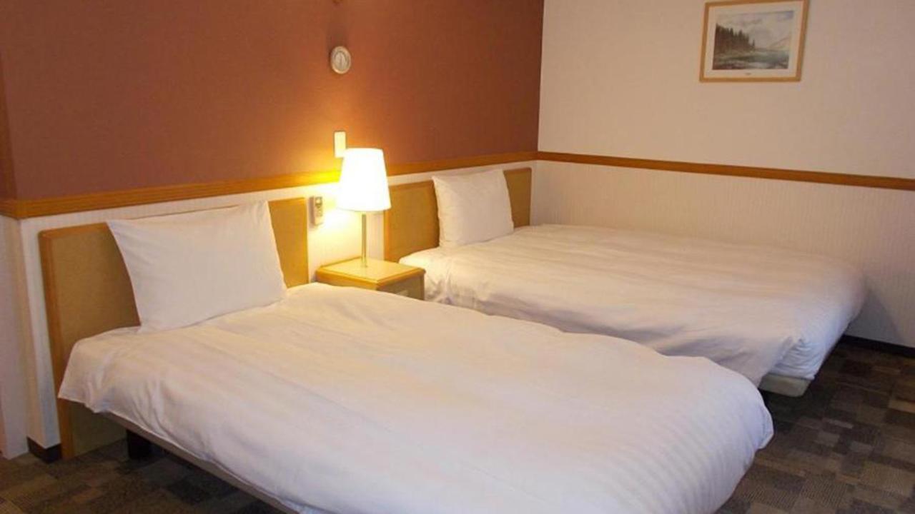 Toyoko Inn Tokyo Asakusa Senzoku Tsukuba Express Extérieur photo