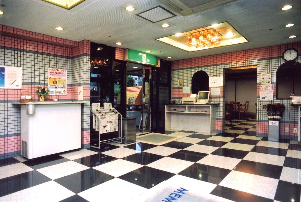 Toyoko Inn Tokyo Asakusa Senzoku Tsukuba Express Extérieur photo