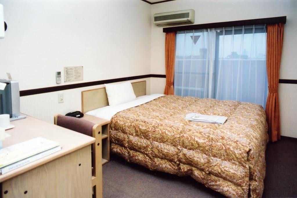 Toyoko Inn Tokyo Asakusa Senzoku Tsukuba Express Extérieur photo