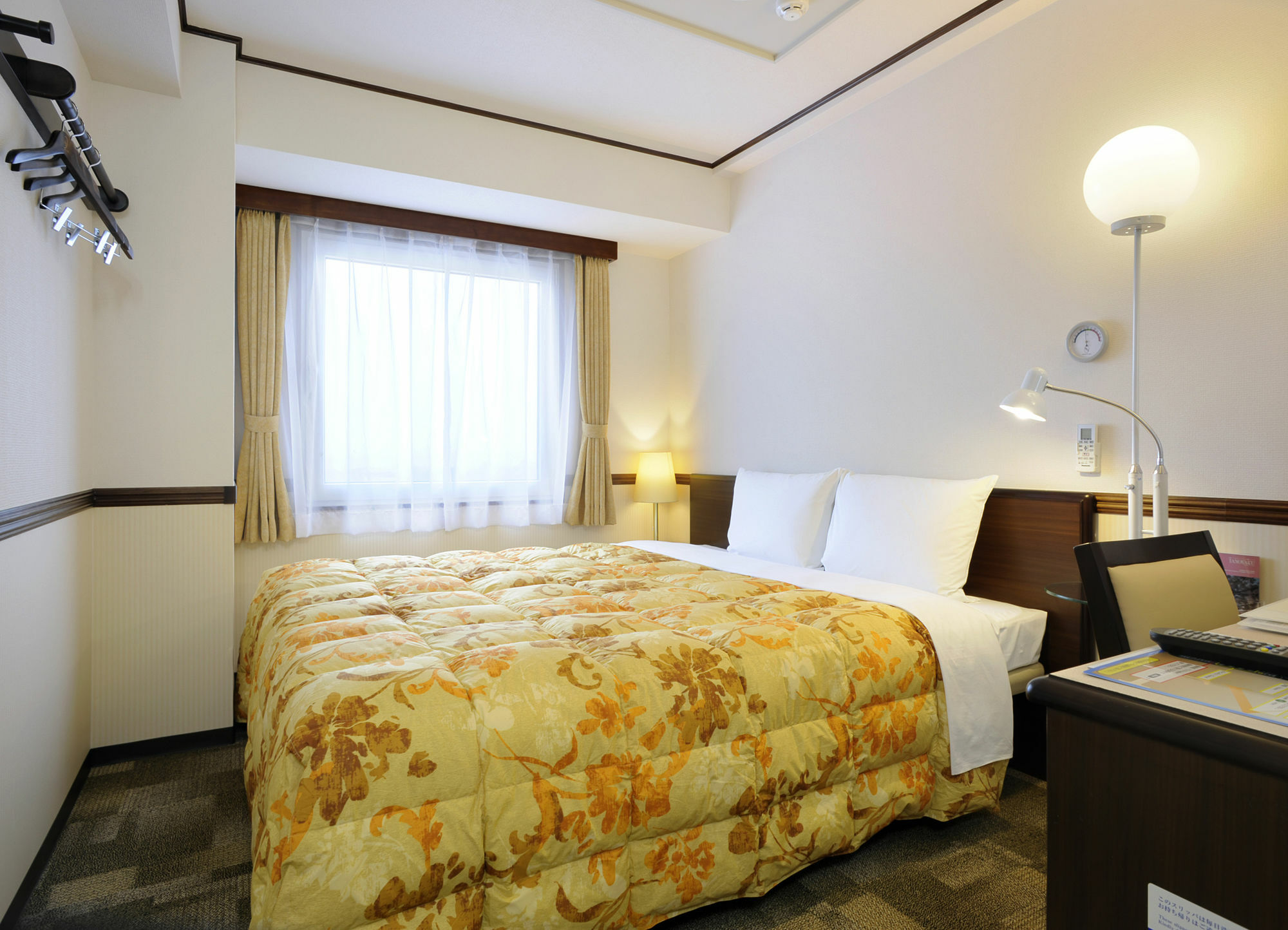 Toyoko Inn Tokyo Asakusa Senzoku Tsukuba Express Extérieur photo
